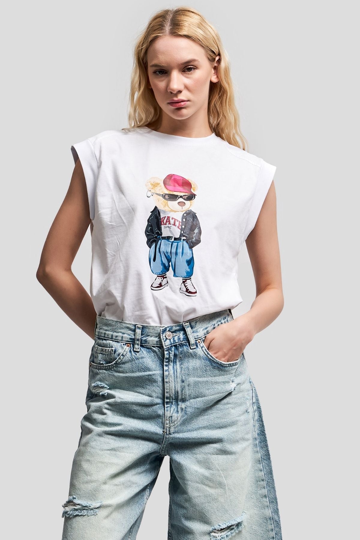 Women's White Color Teddy Bear Printed Zero Sleeve Oversize T-shirt