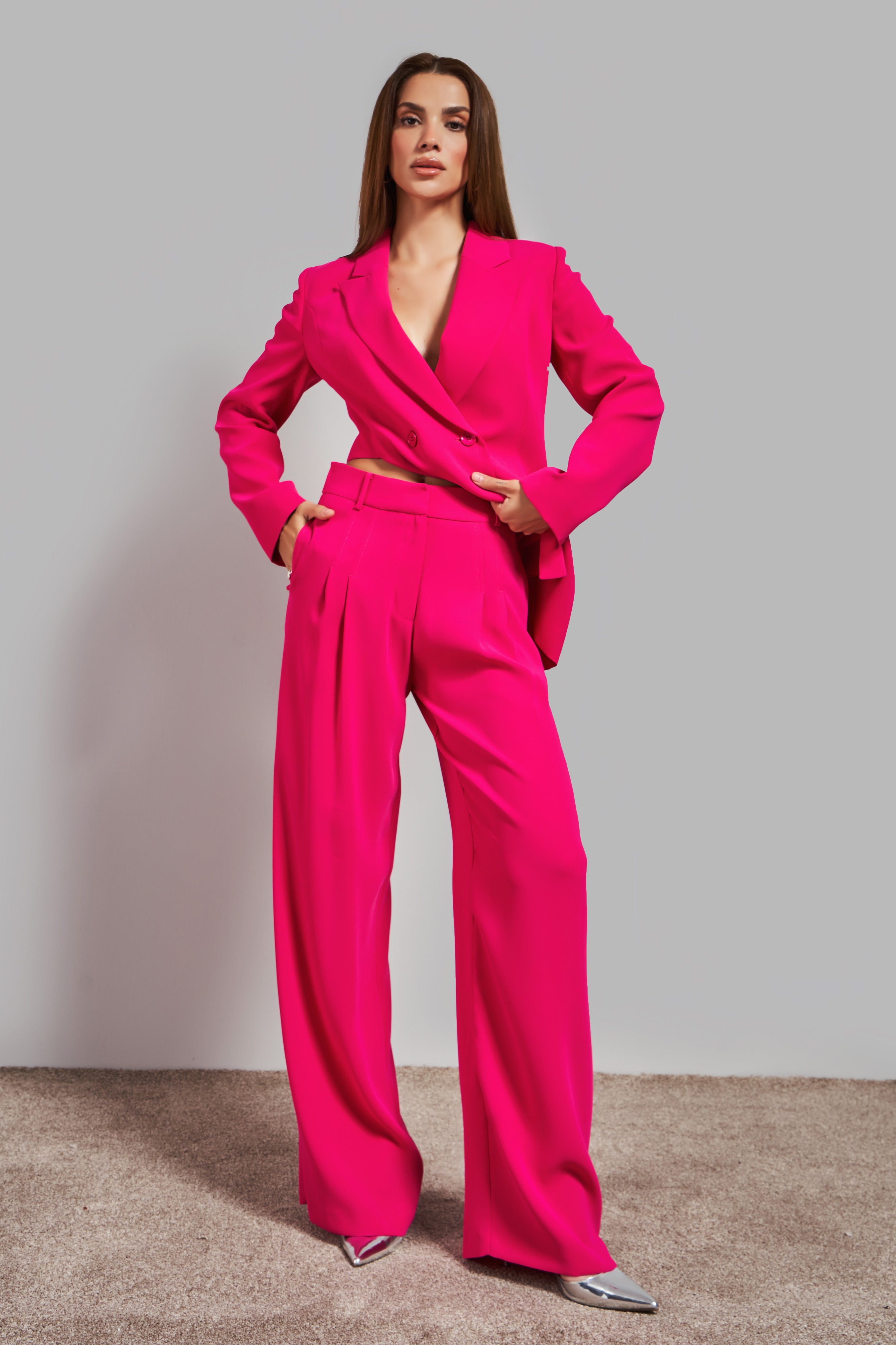 Women's Fuchsia Color Loose Cut Pleated Flowy Fabric Trousers