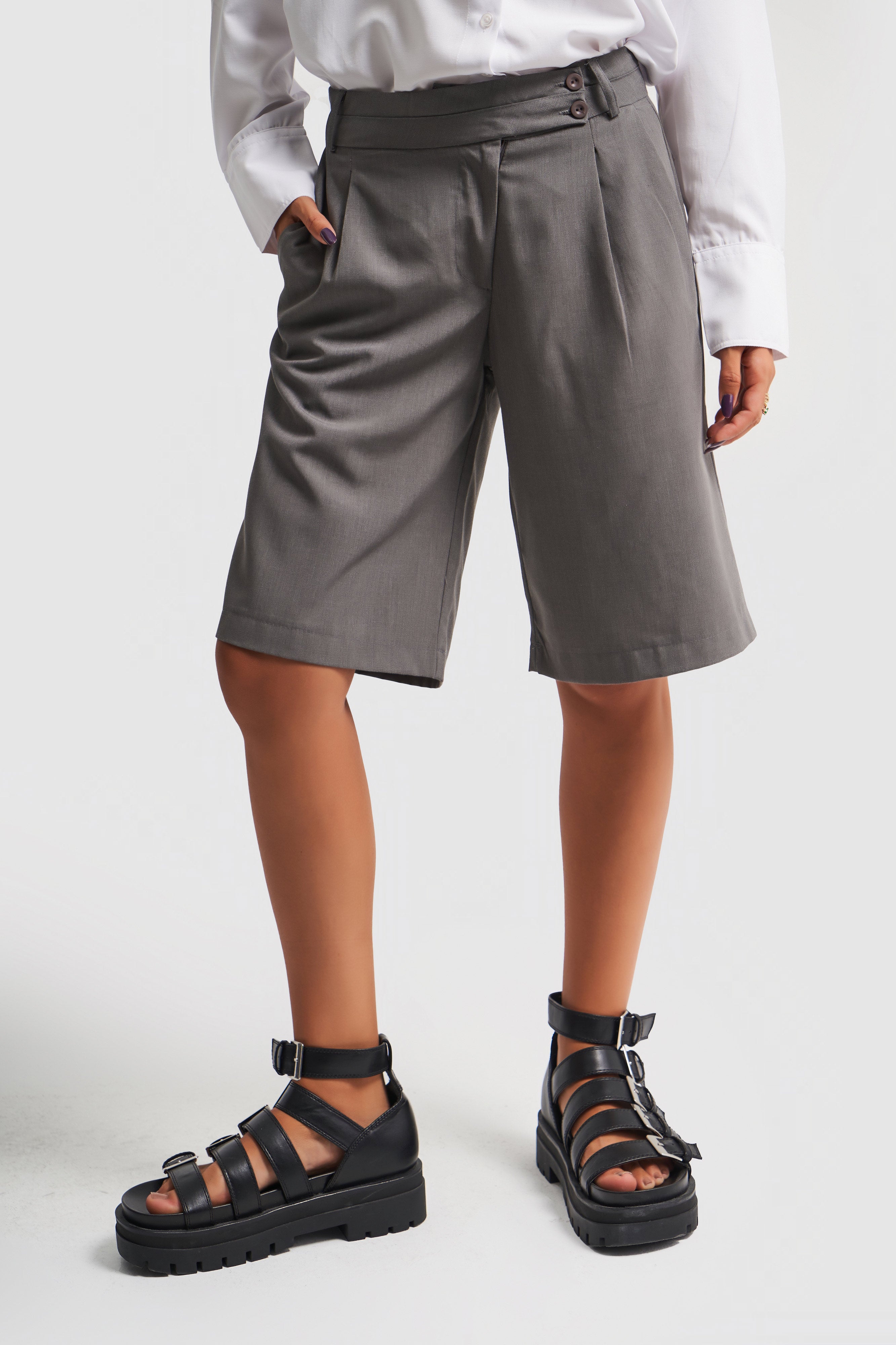 Women's Gray Belt Detailed Midi Length Palazzo Shorts