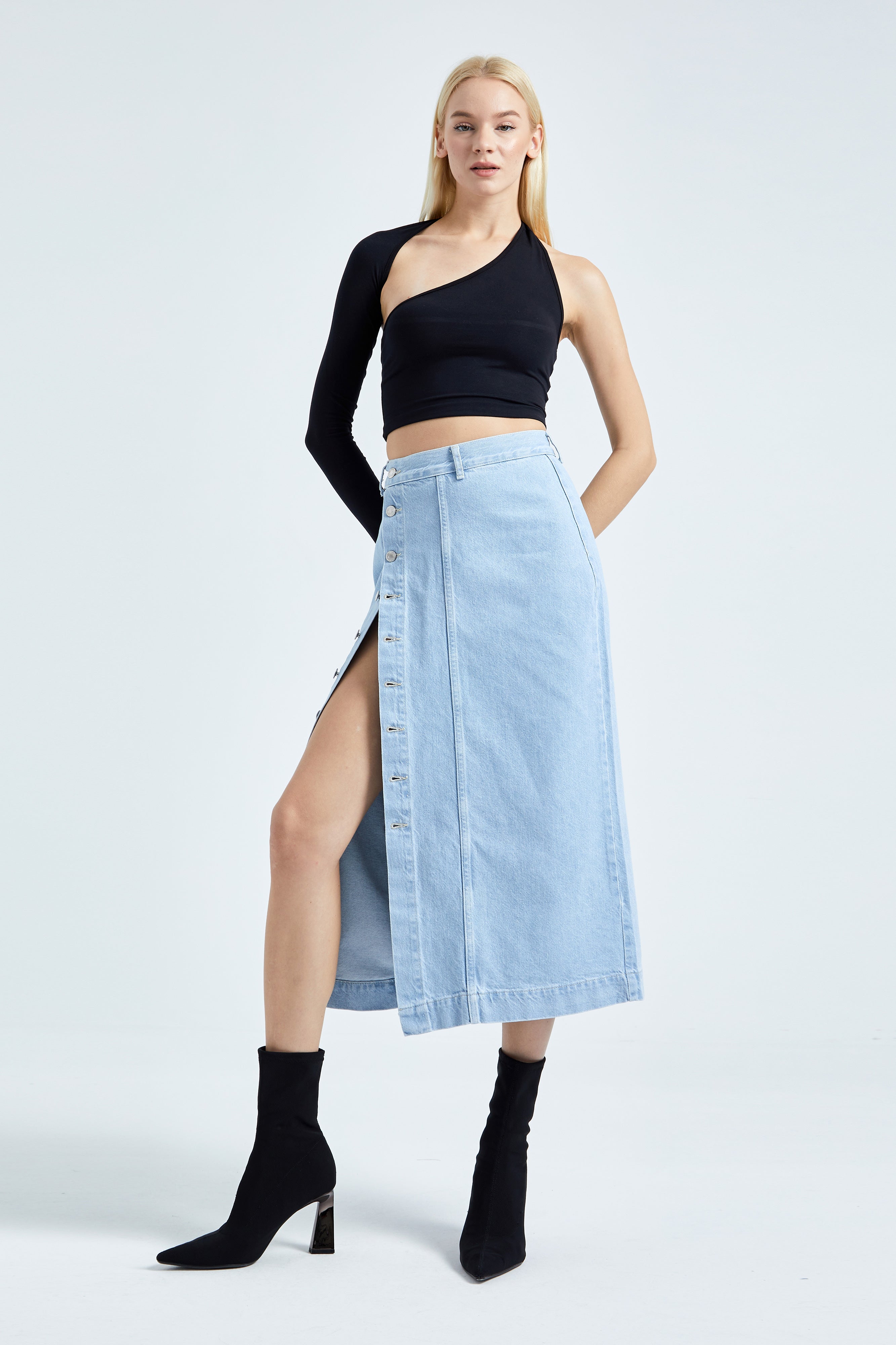 Women's Denim Color Button Front Maxi Length Denim Skirt