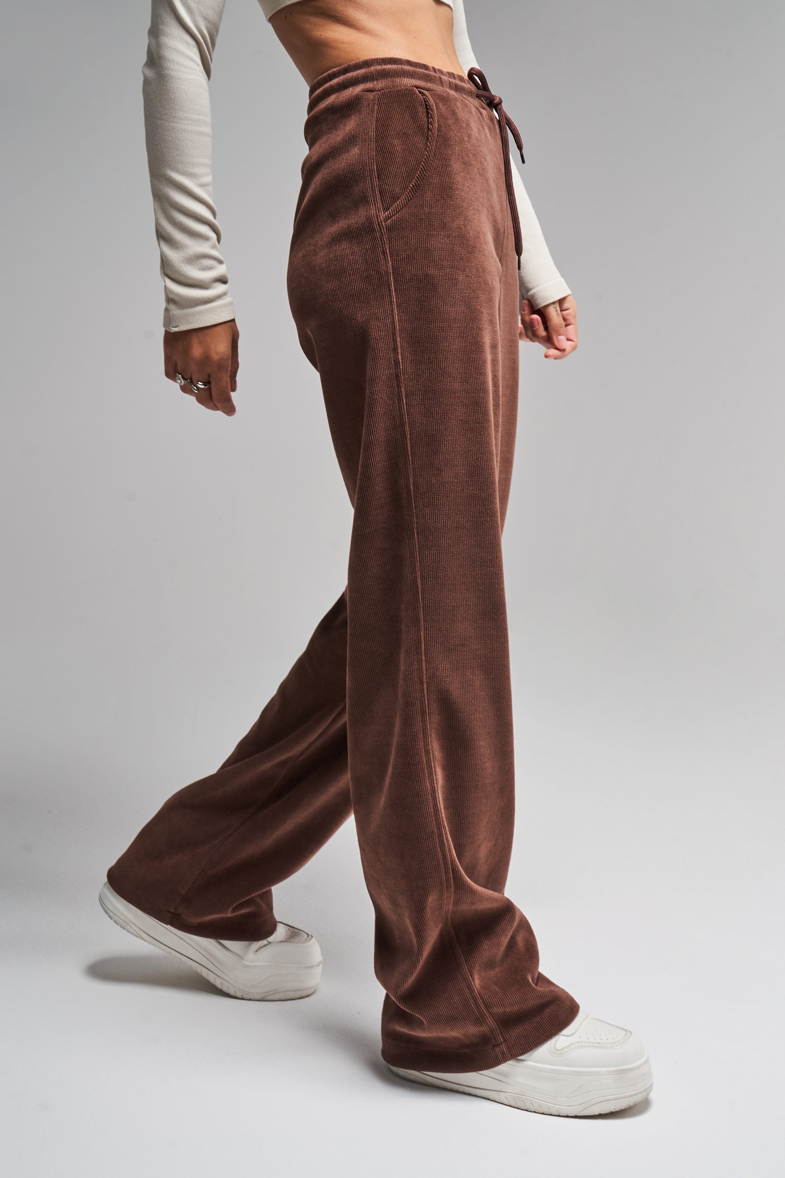 Women's Brown Color 1w416 Thin Ribbed Knitted Flexible Velvet Fabric Trousers