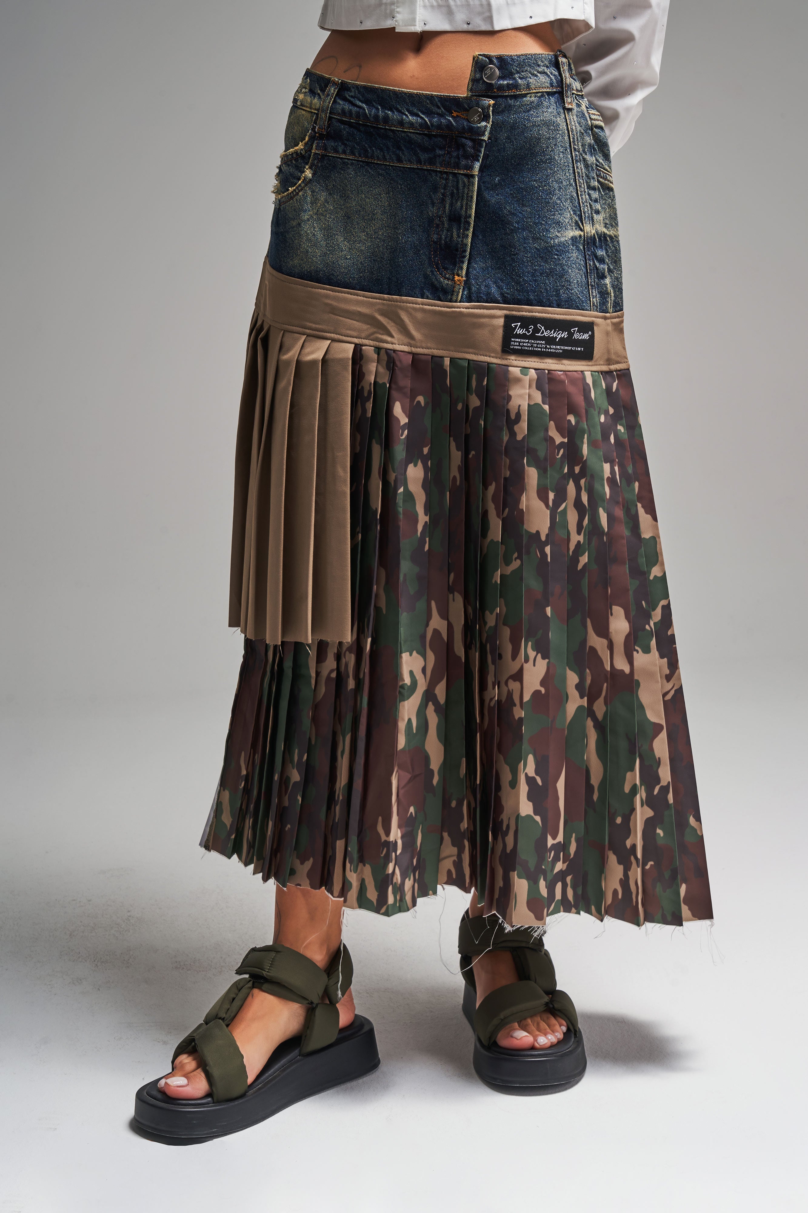 Women's Camouflage Color Denim Split Design Skirt