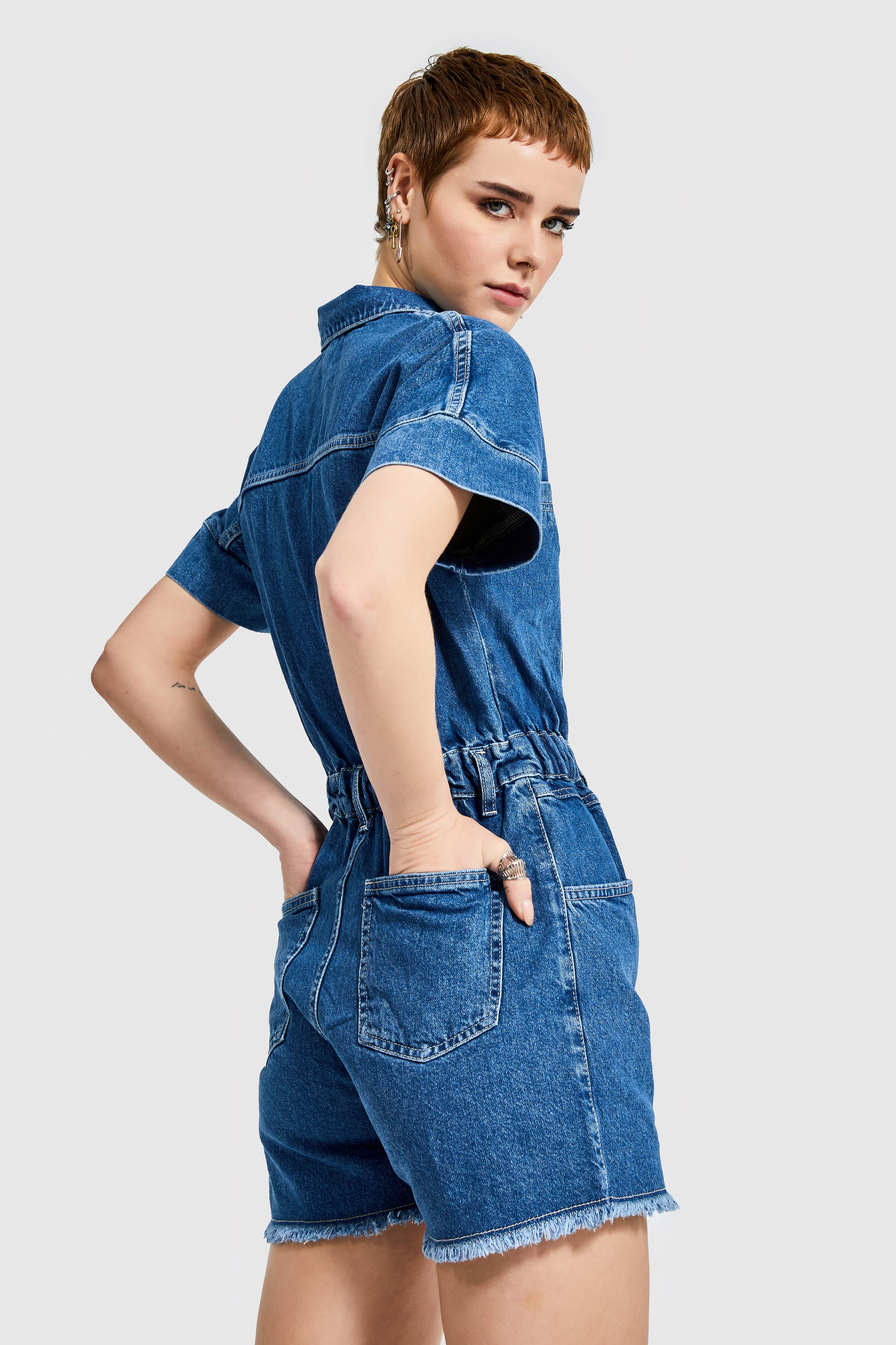 Kadın Kot Mavi Renk Beli Lastikli %100 Koton Denim Şort Tulum