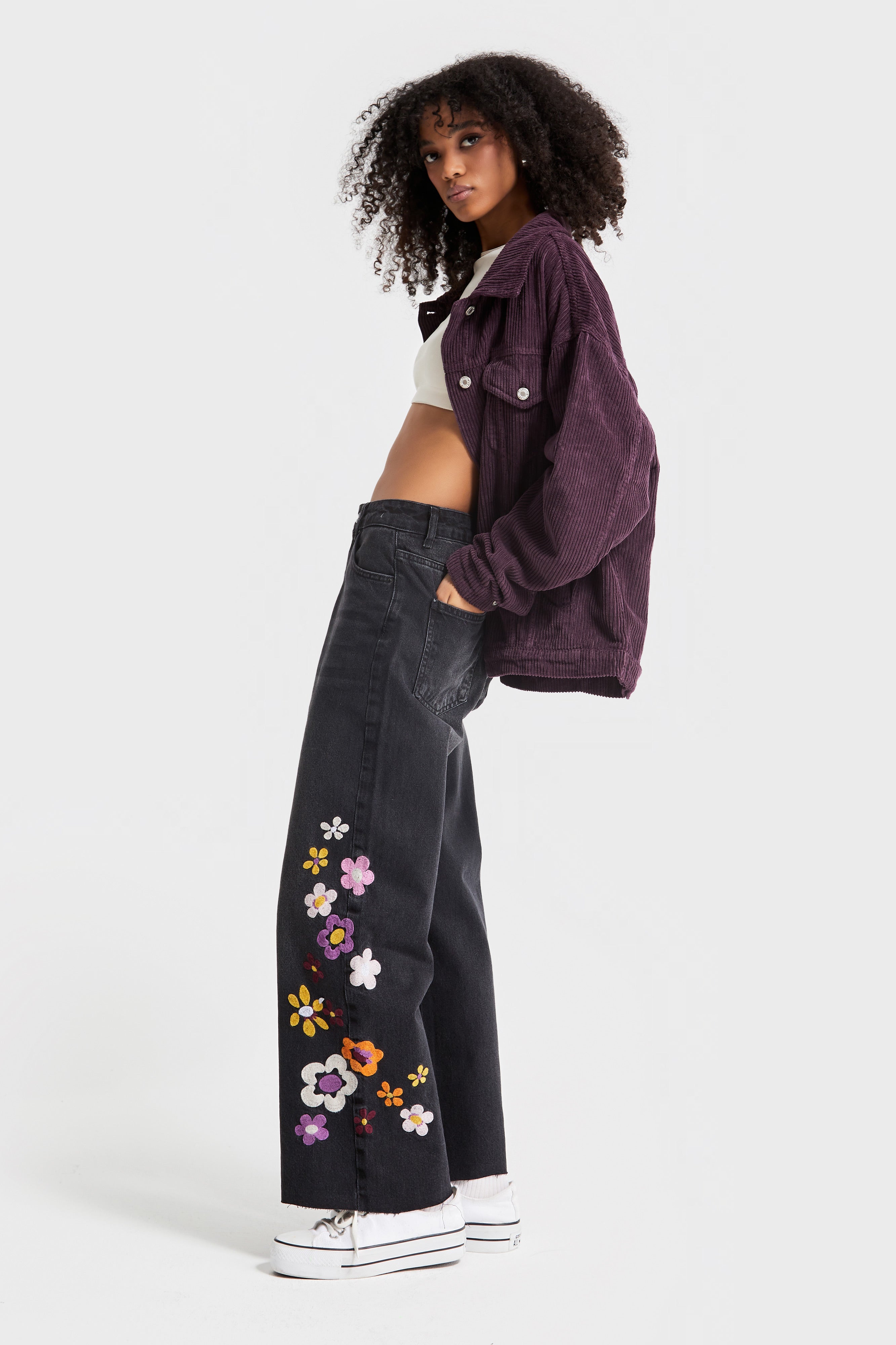 Women's Dark Grey Color Floral Embroidered Culotte Fit Design Denim