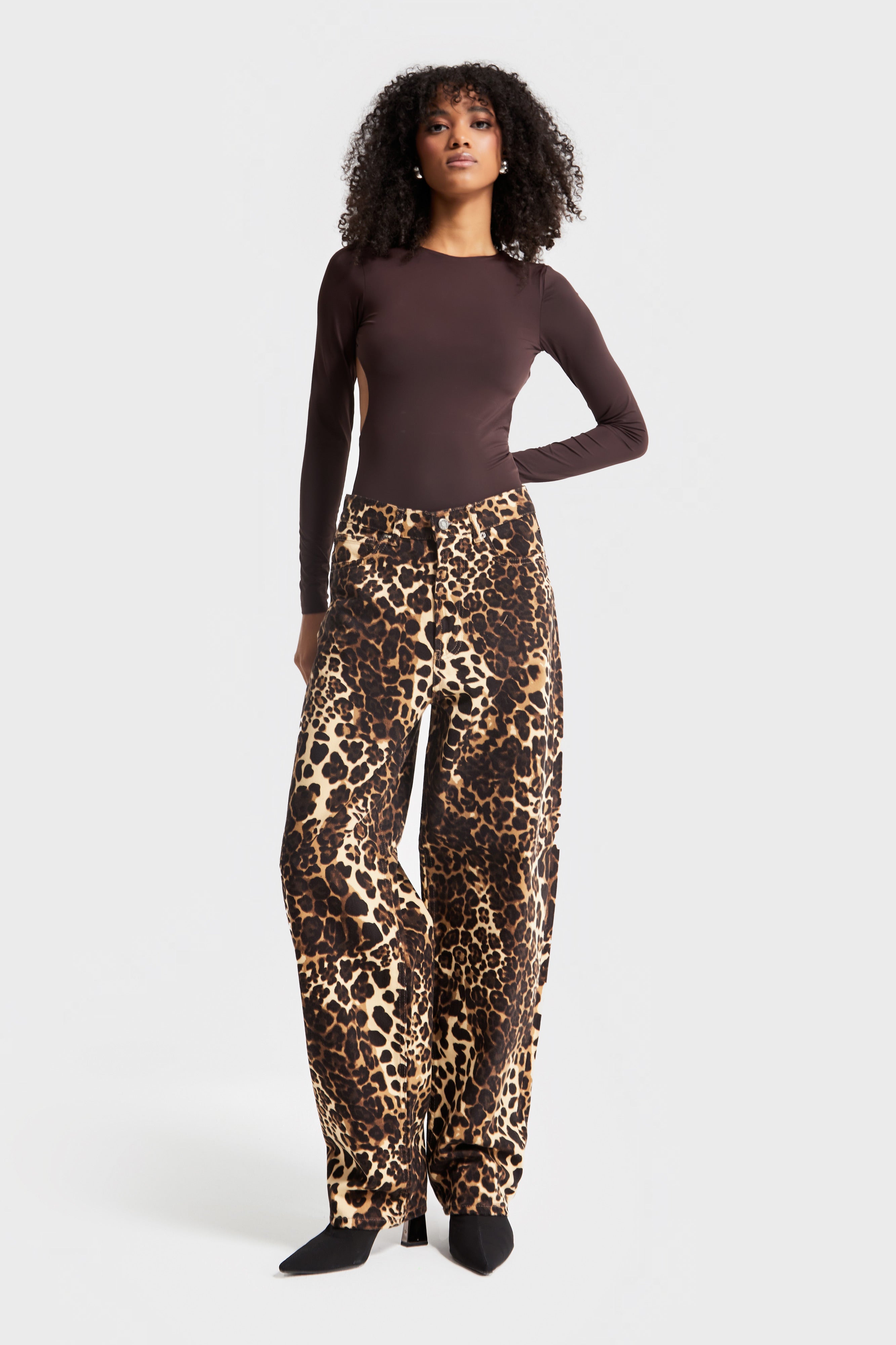 Women Leopard Color Skater Fit Loose Cut Denim