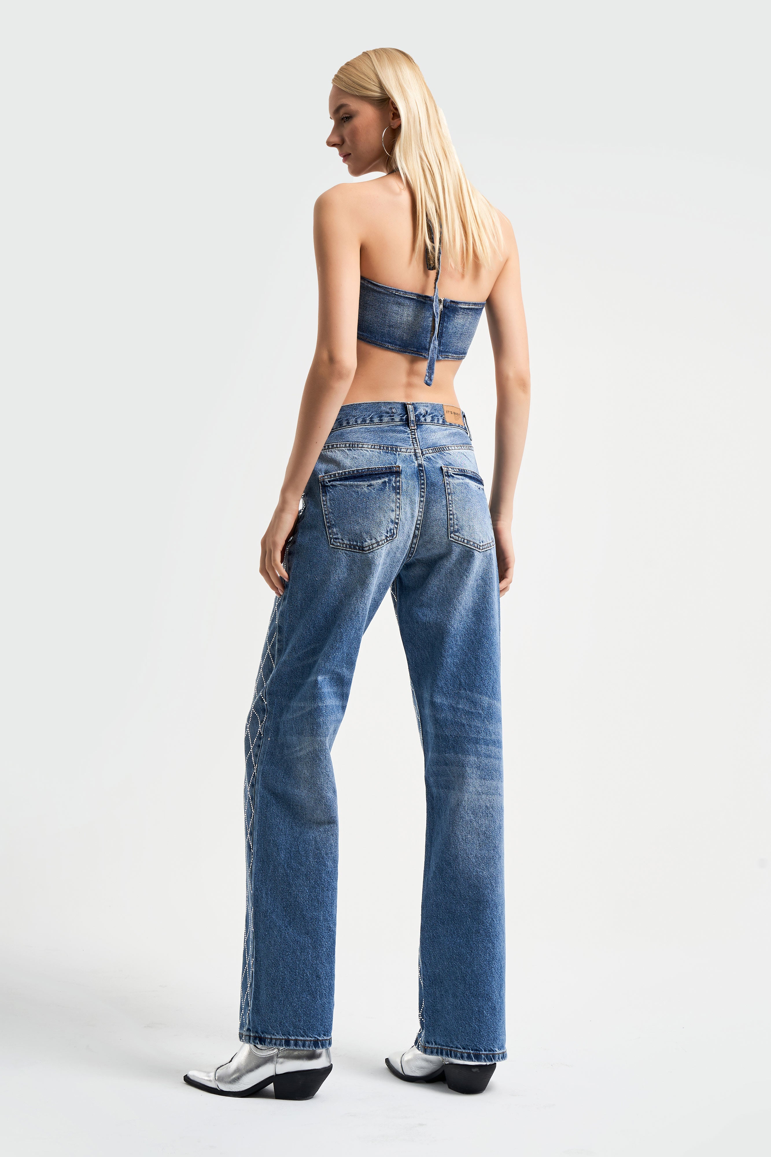 Kadın Mavi Kot Rengi Önü Komple Taşlı Straight Fit Orta Bel Denim