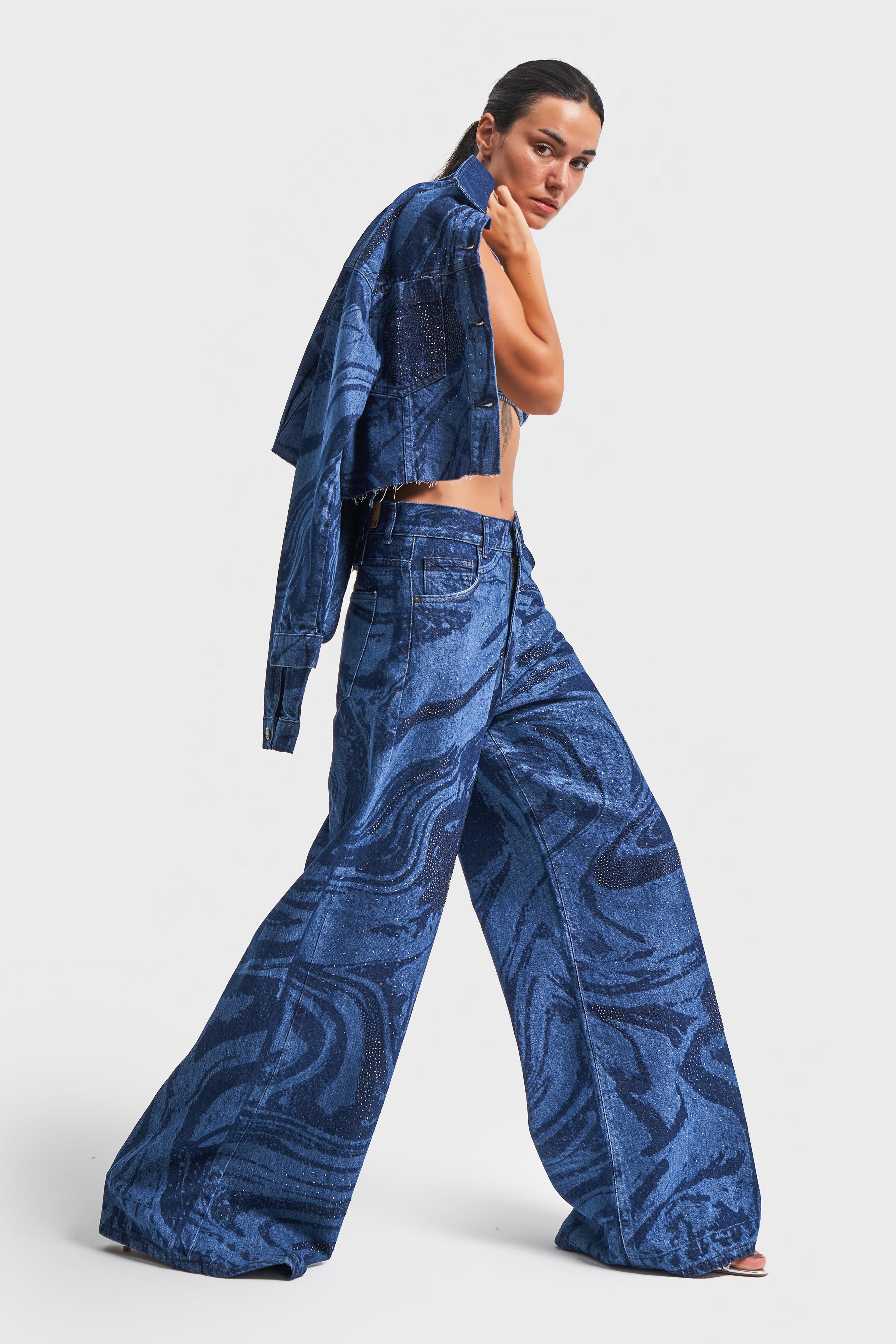 Women's Blue Color Shiny Stone Detailed Palazzo Fit Loose Cut Denim