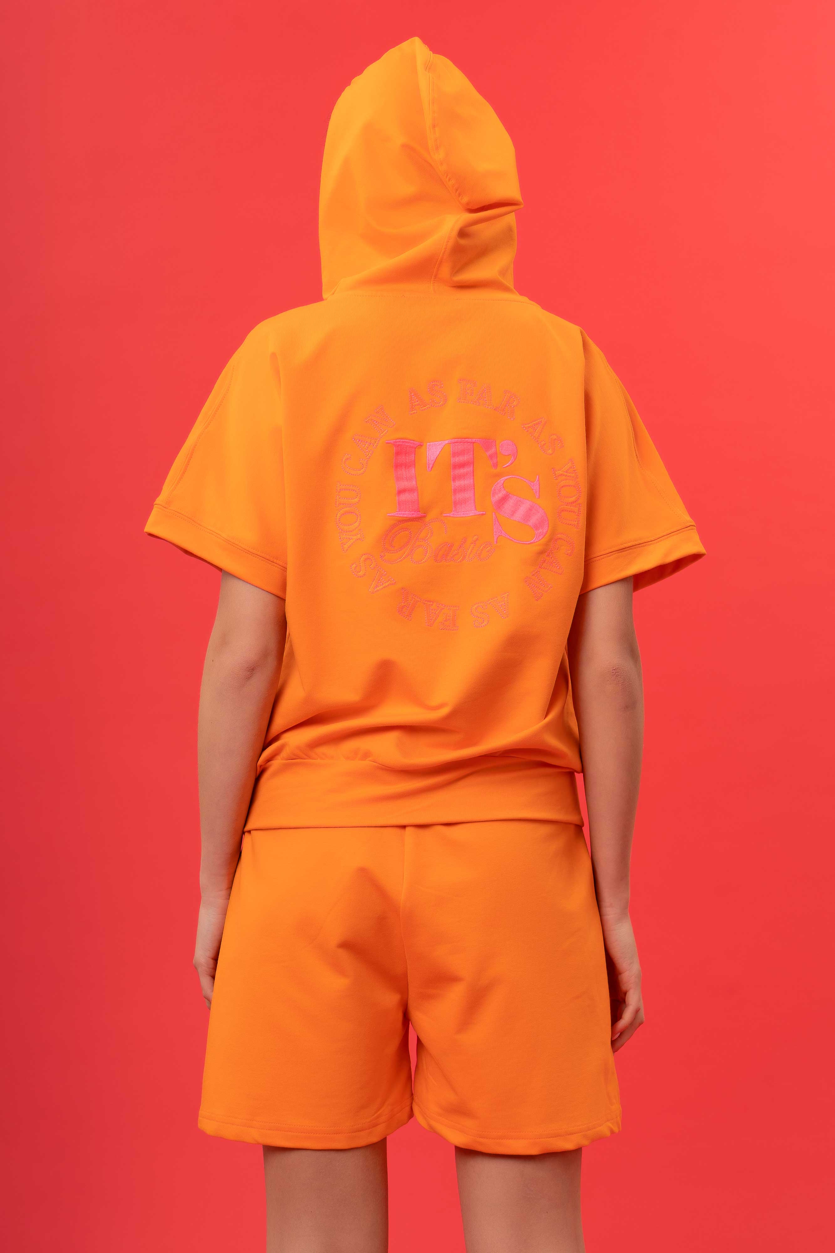 Kadın Orange Renk Baskılı Kapüşonlu Fermuarlı Yarım Kol Sweatshirt