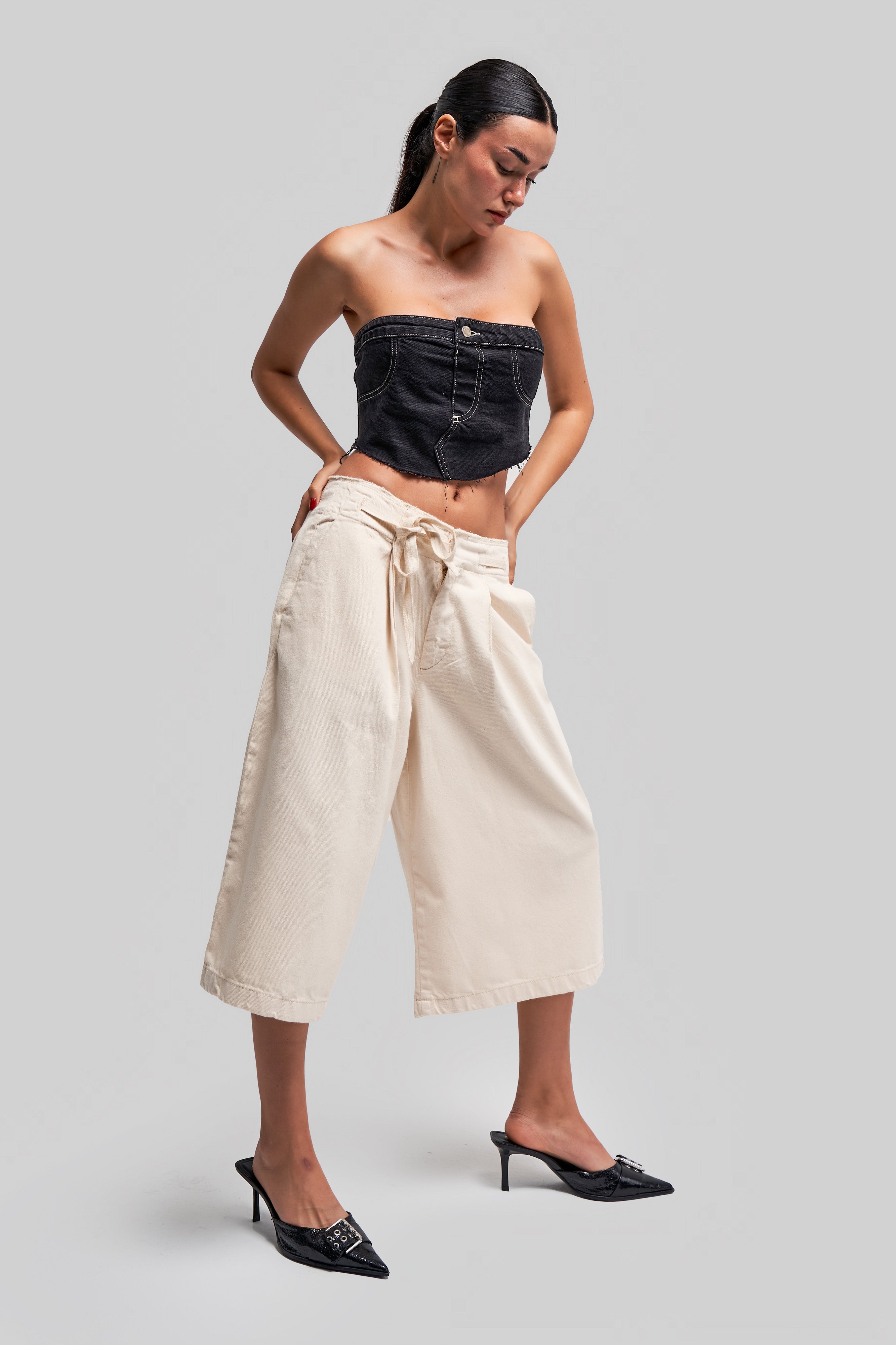 Women's Raw Color Laced Loose Cut Maxi Length Bermuda Denim Shorts