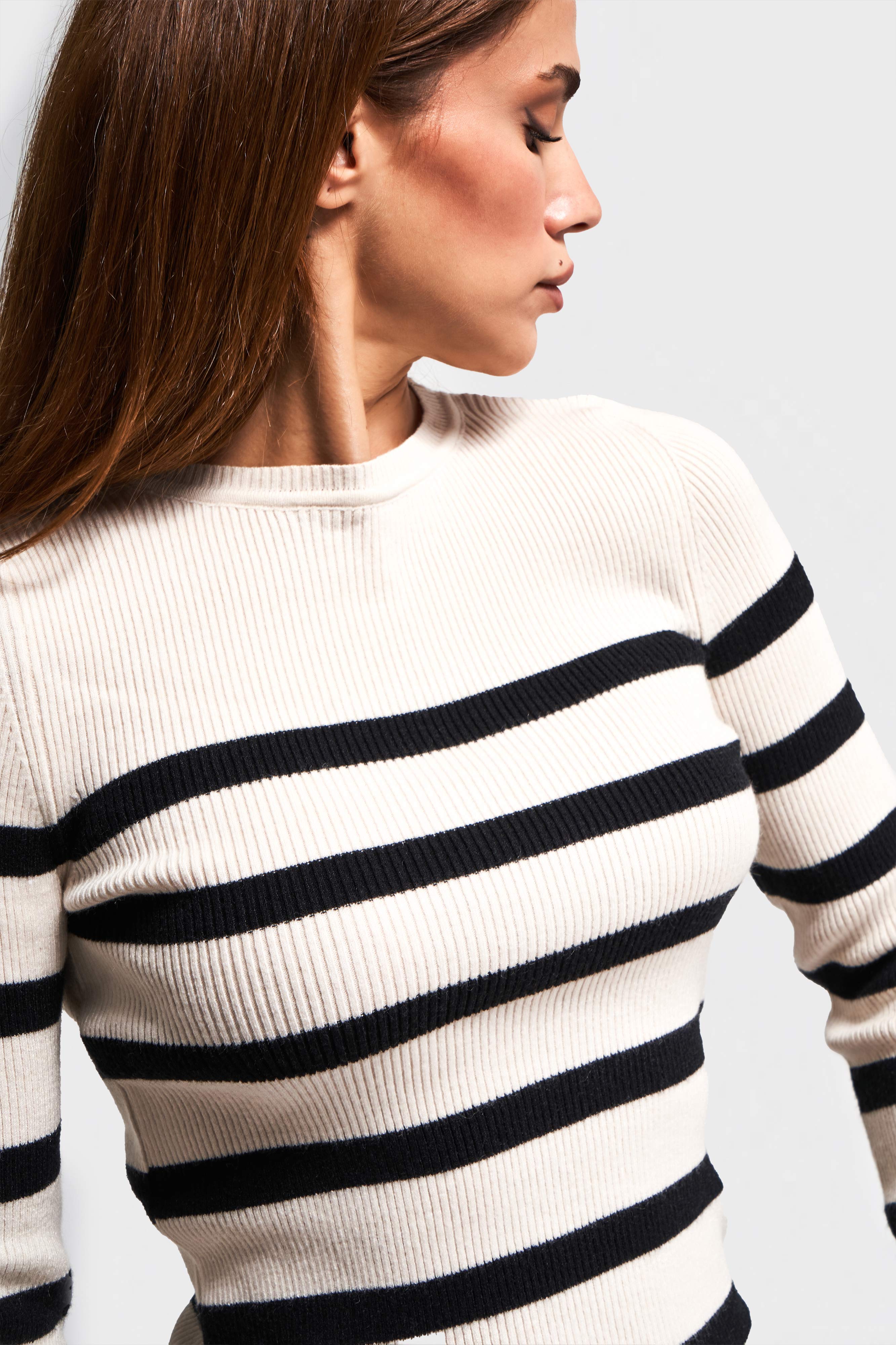 Women's Black Ecru Striped Super Stretchy Knit Sweater