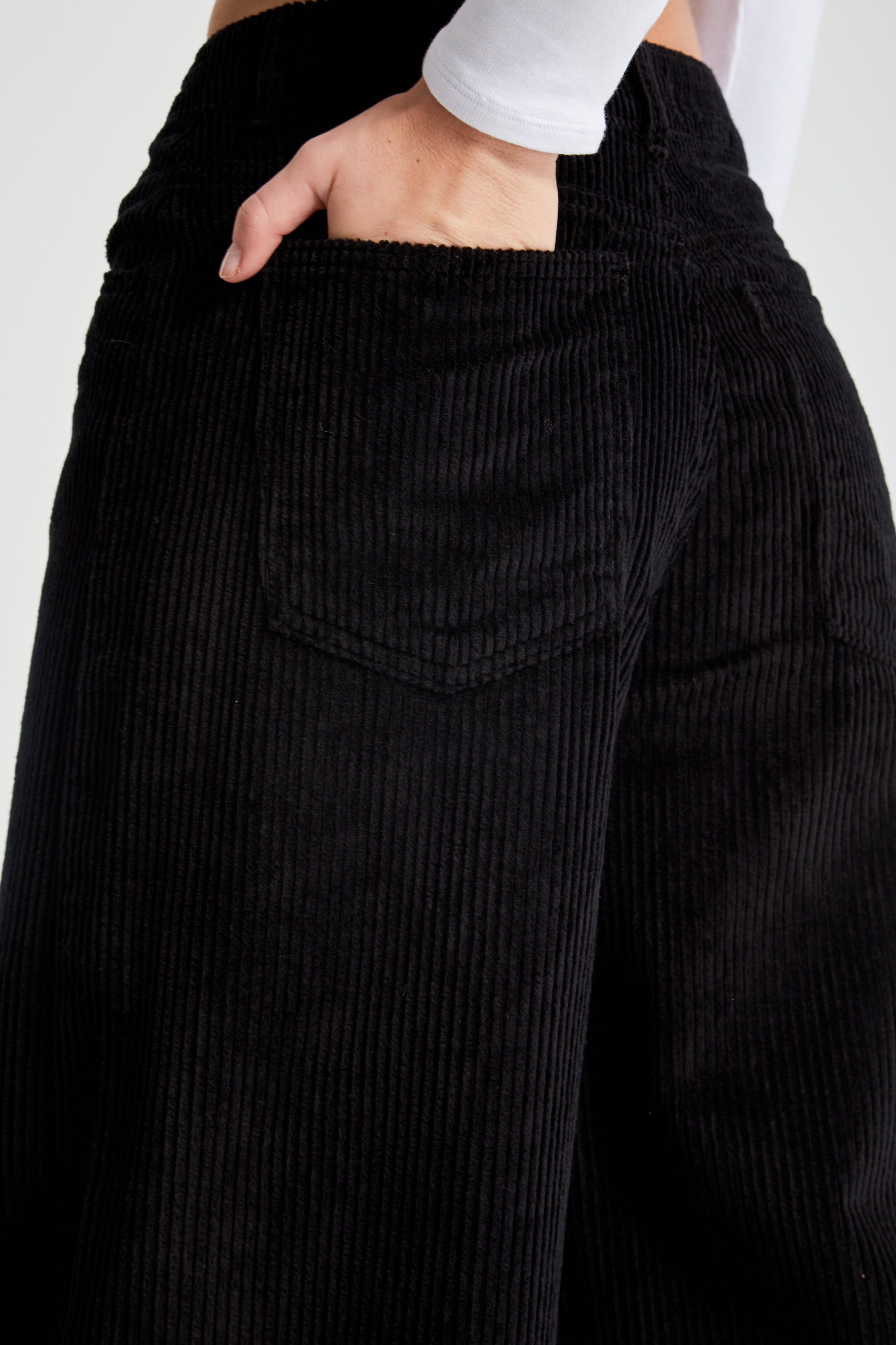 Women's Black Color 26w41 Palazzo Fit Corduroy Trousers