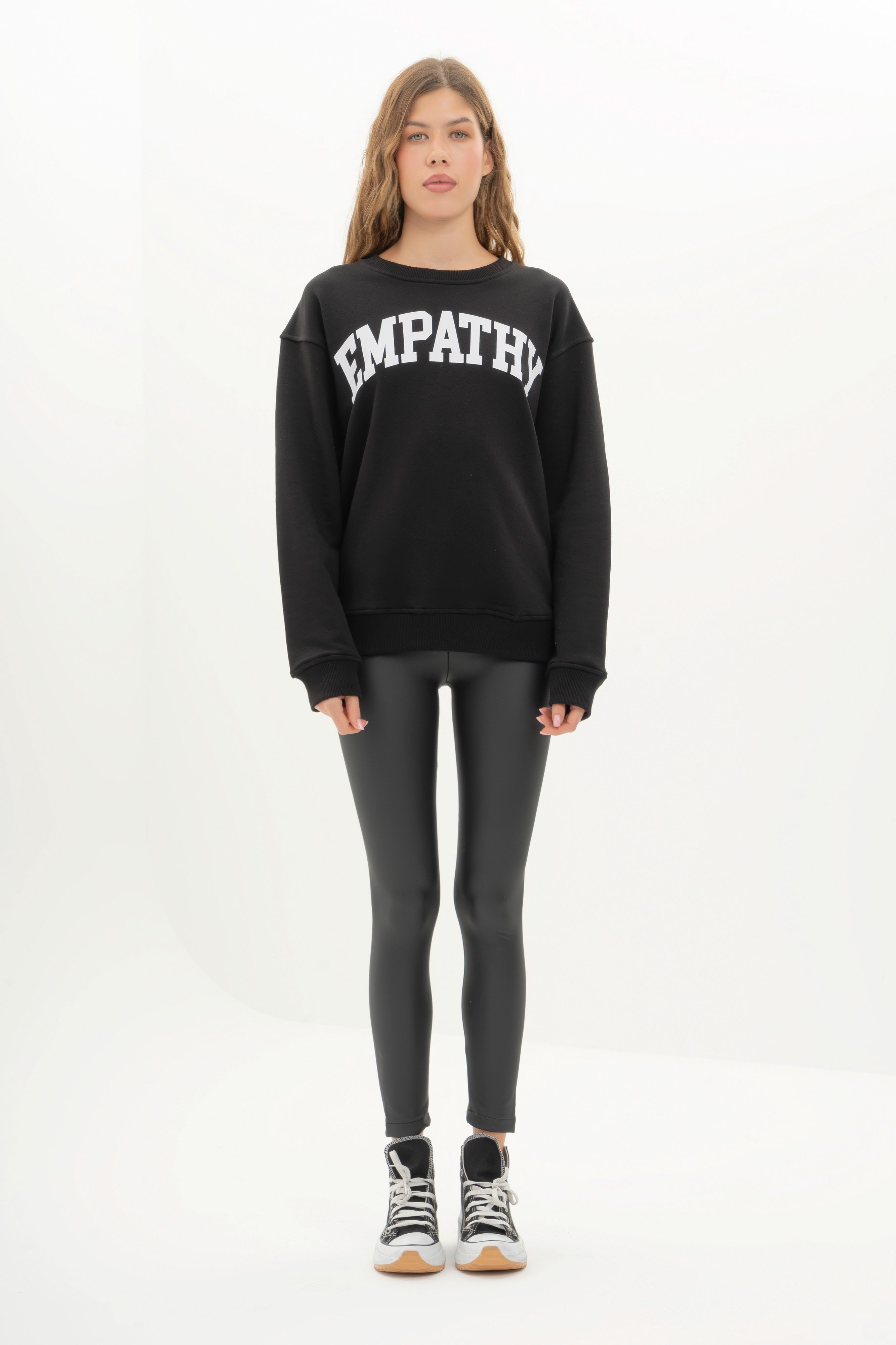 Kadın Siyah Renk Empathy Baskılı Oversize Üç İplik Sweatshirt