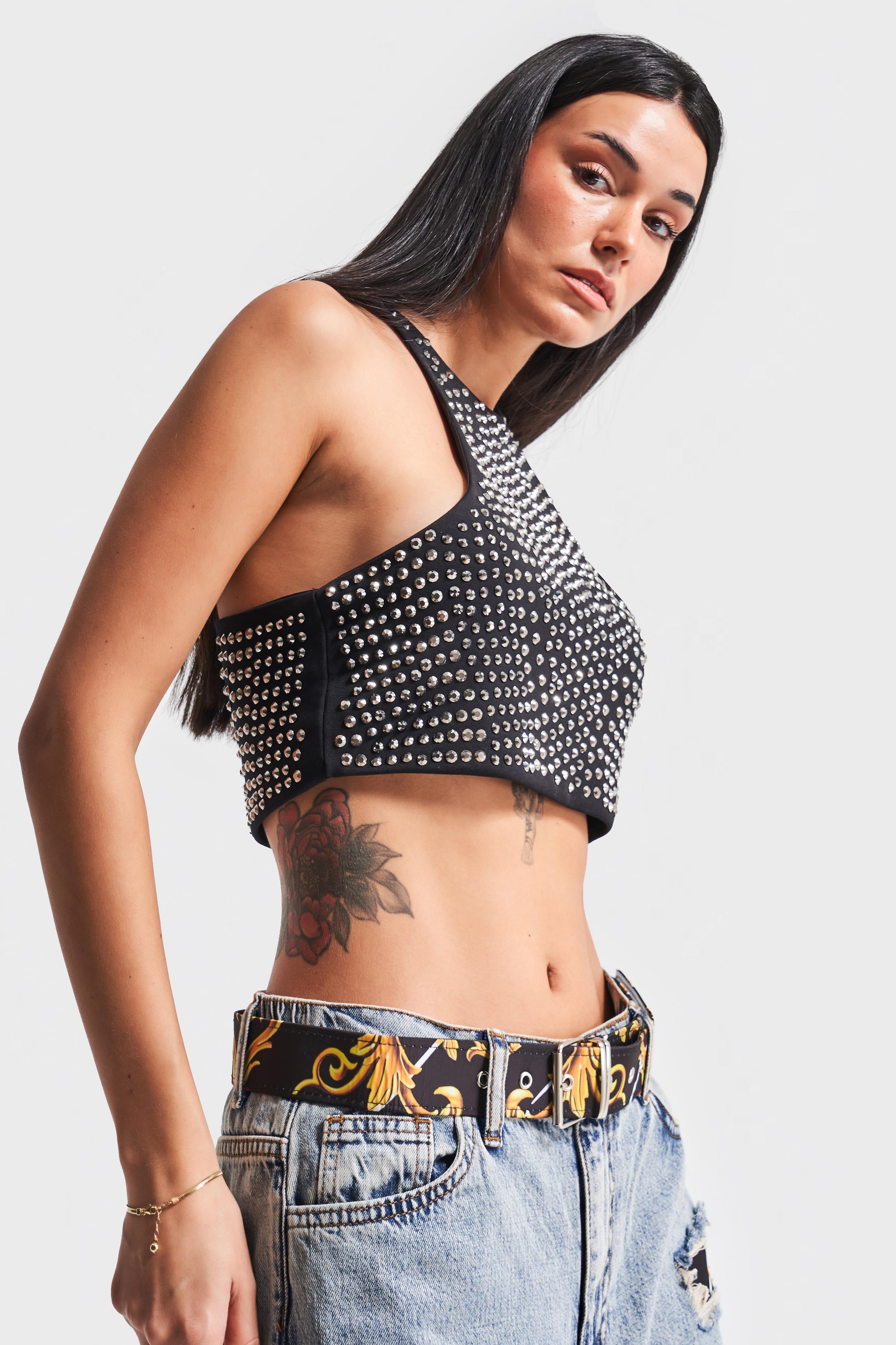 Kadın Siyah Renk Halter Yaka Parlak Yapıştırma Taşlı Tasarım Crop Top