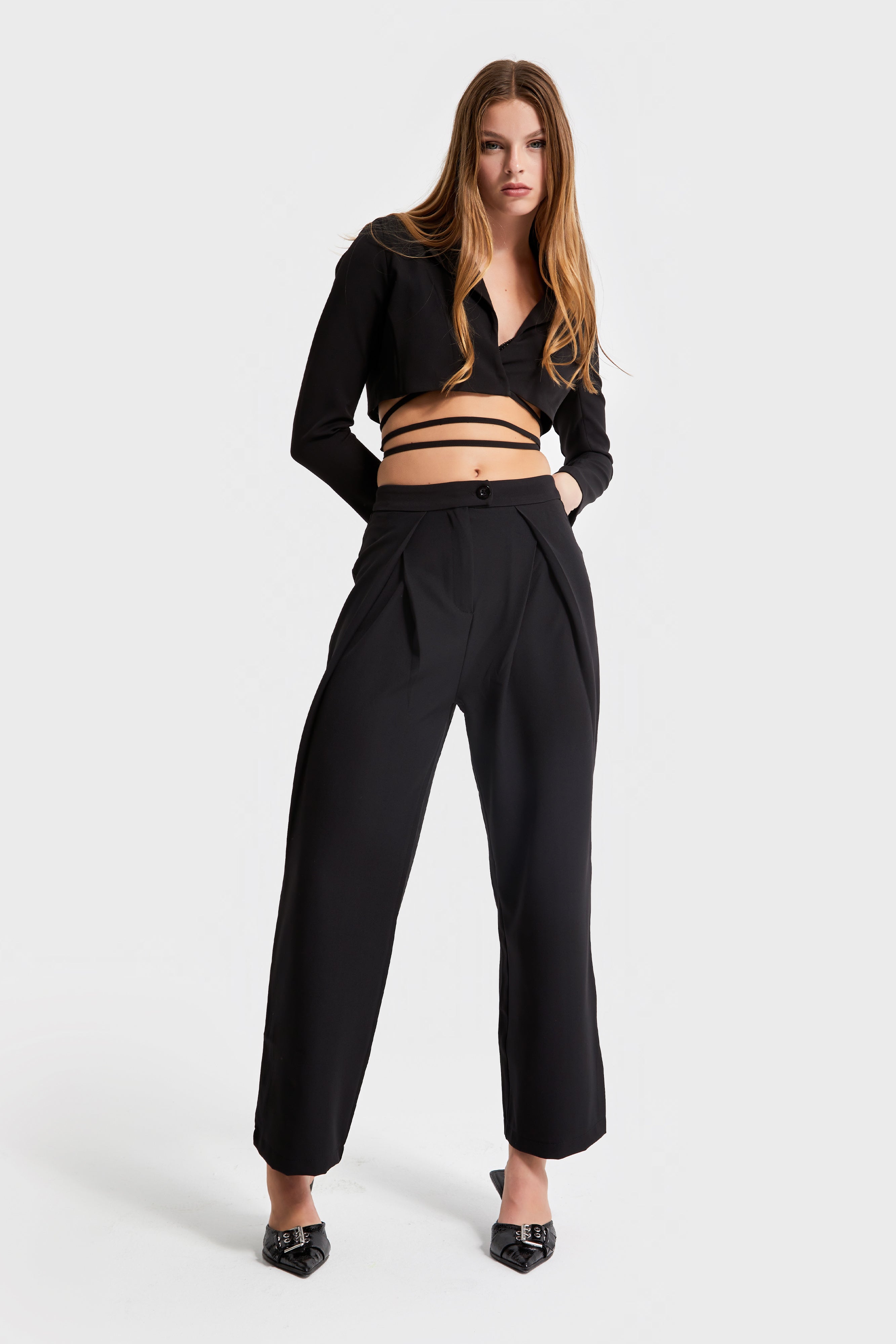 Women's Black Color Front Pleated Relax Fit Fabric Trousers