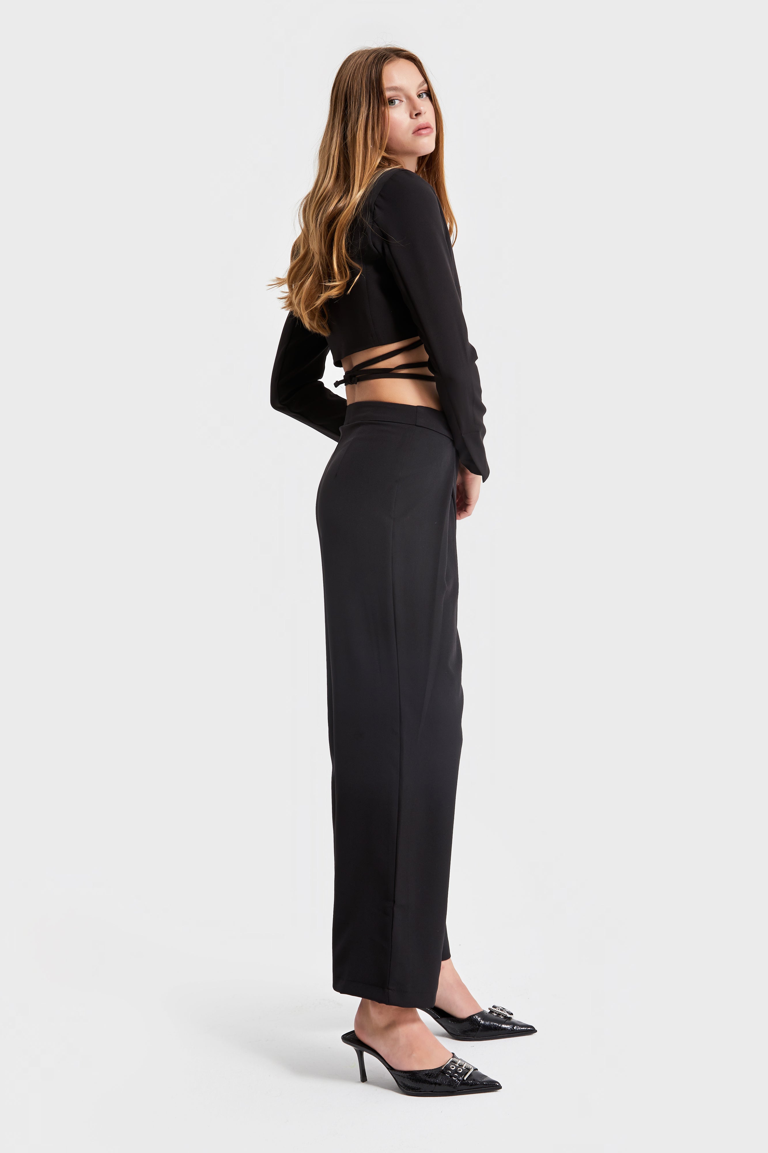 Women's Black Color Front Pleated Relax Fit Fabric Trousers