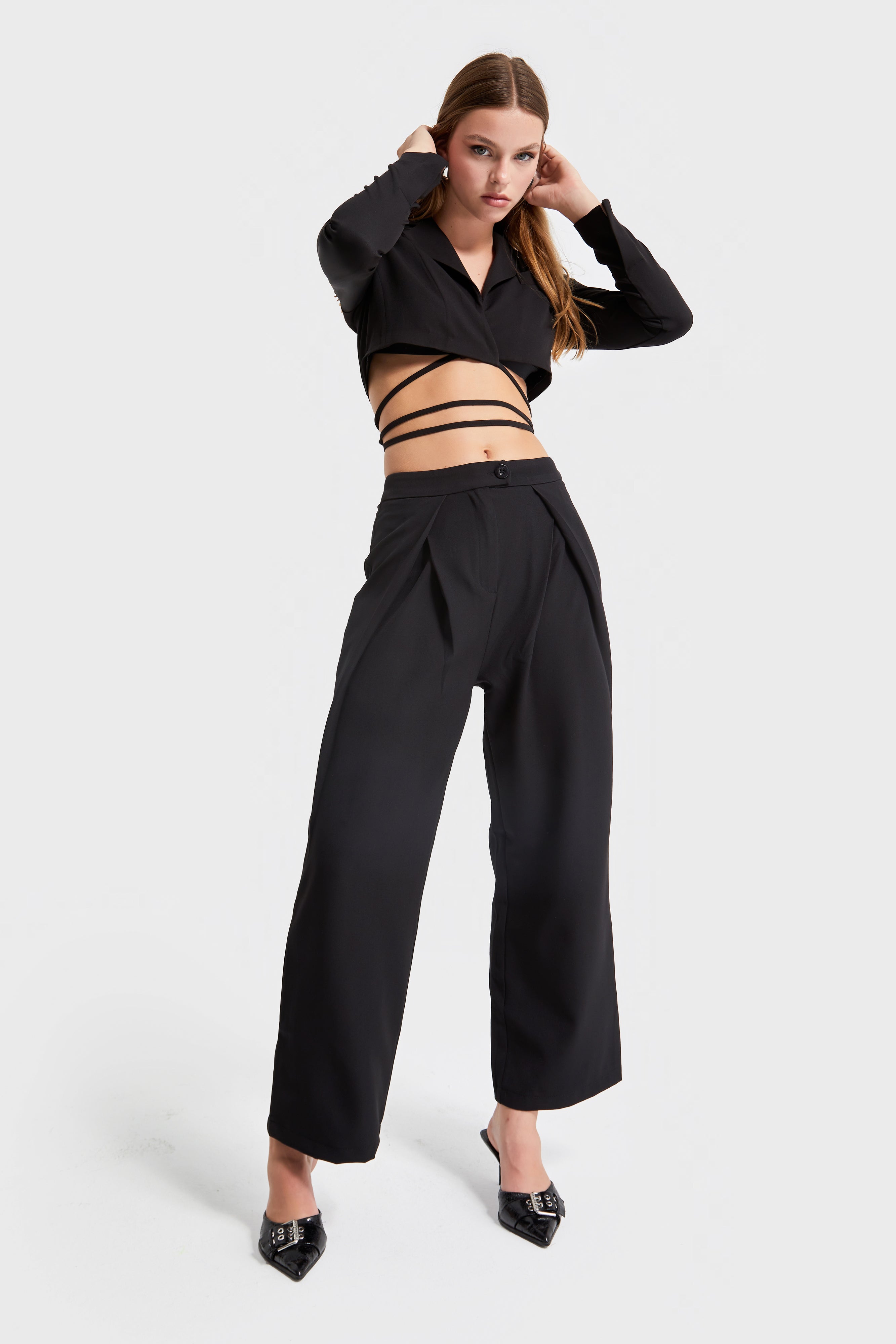 Women's Black Color Front Pleated Relax Fit Fabric Trousers