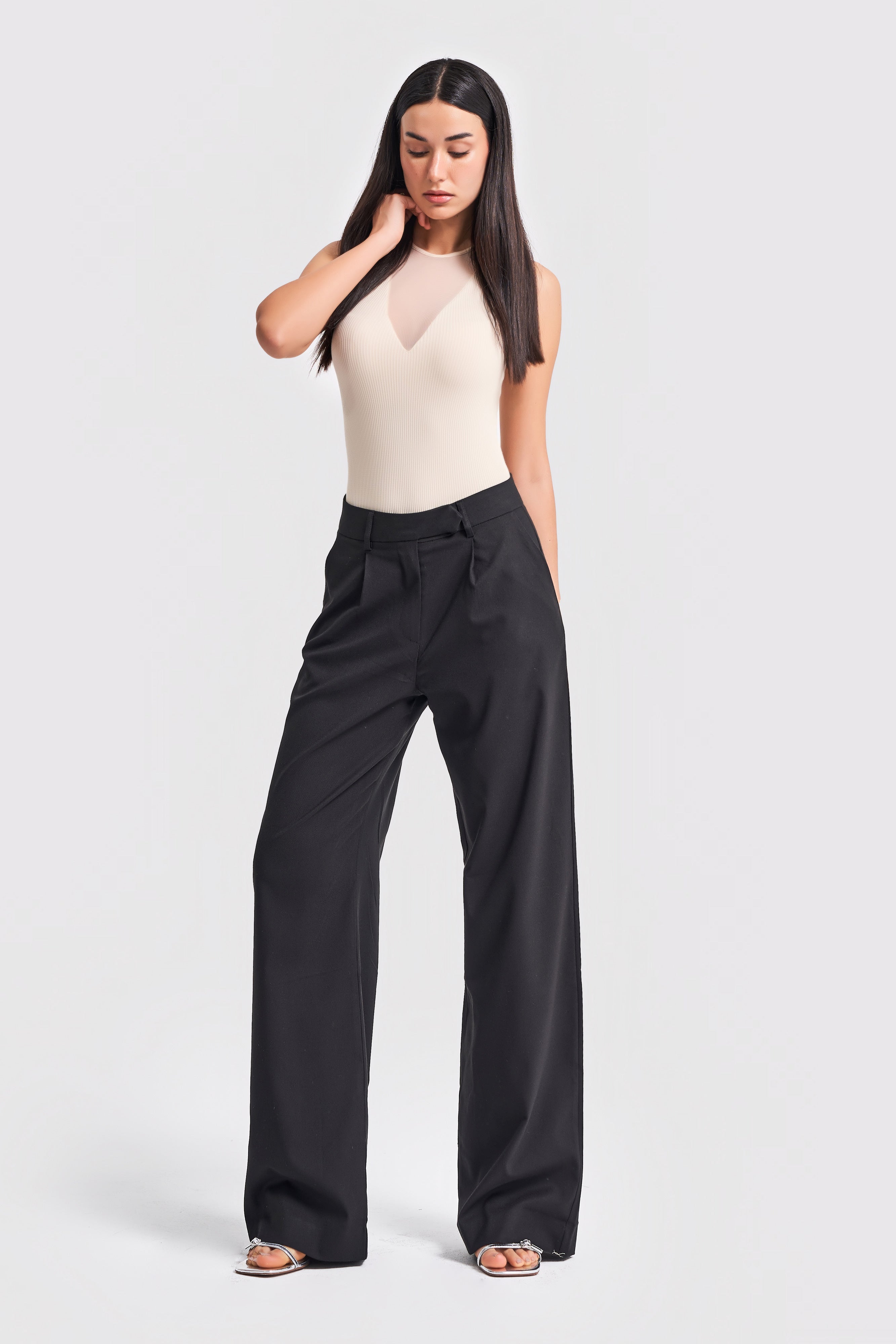 Women's Black Color Pleated Comfortable Cut Fabric Trousers