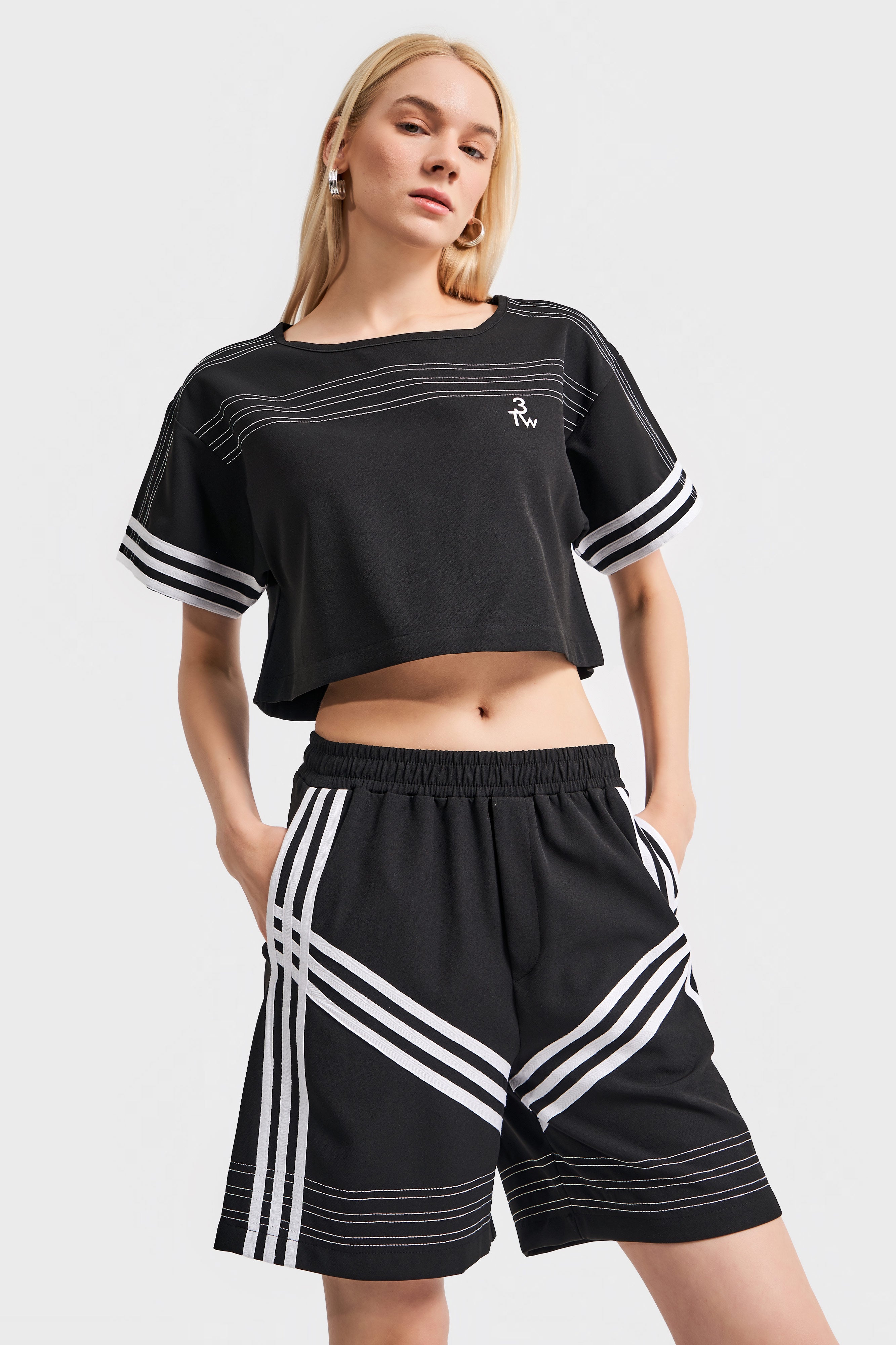 Women's Black Color Stripe Detail Crop Design Top