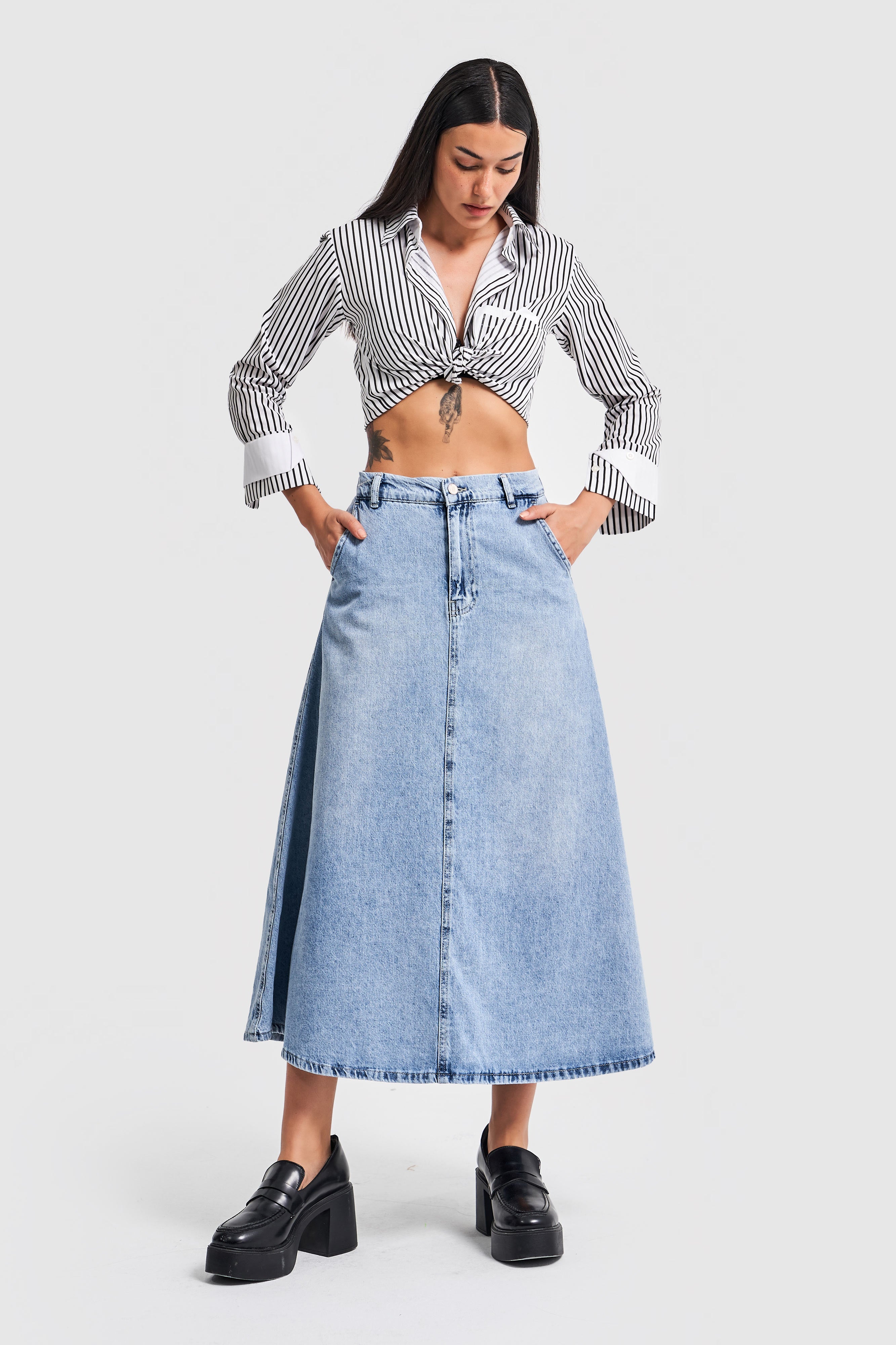 Women's Snow Jeans Color A Type Cut Denim Skirt