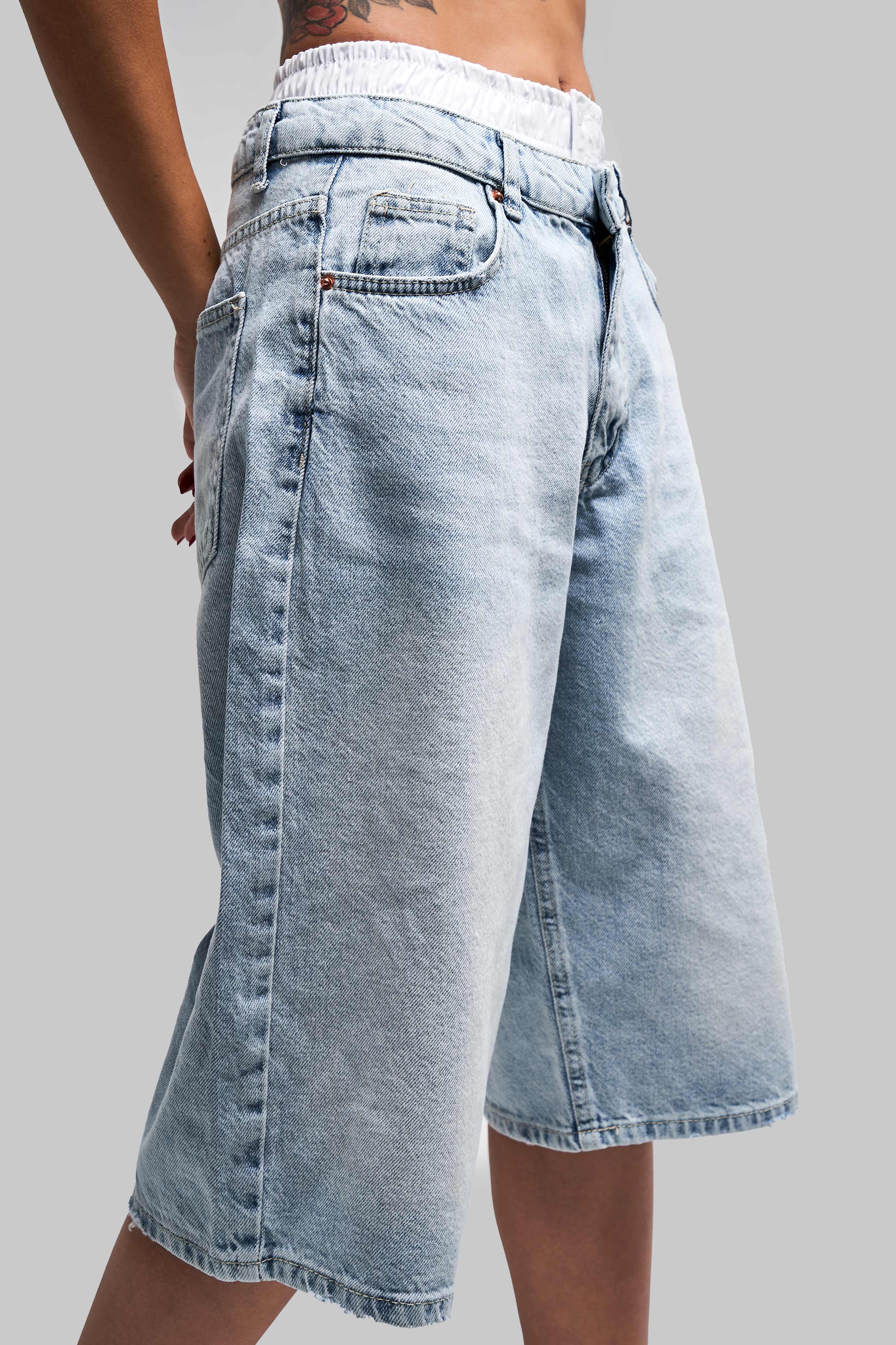 Women's Snow Jeans Color Boxer Detail Maxi Length Denim Shorts