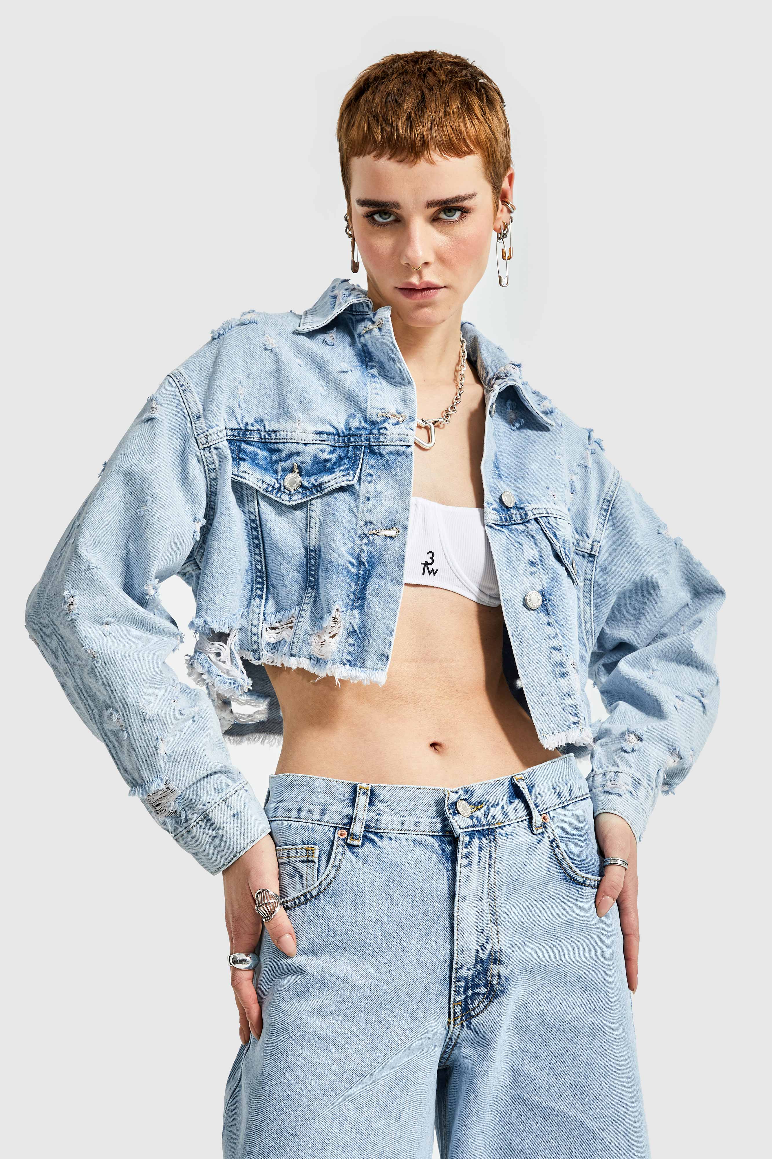 Women's Snow Denim Color Ripped Detail Crop Jacket