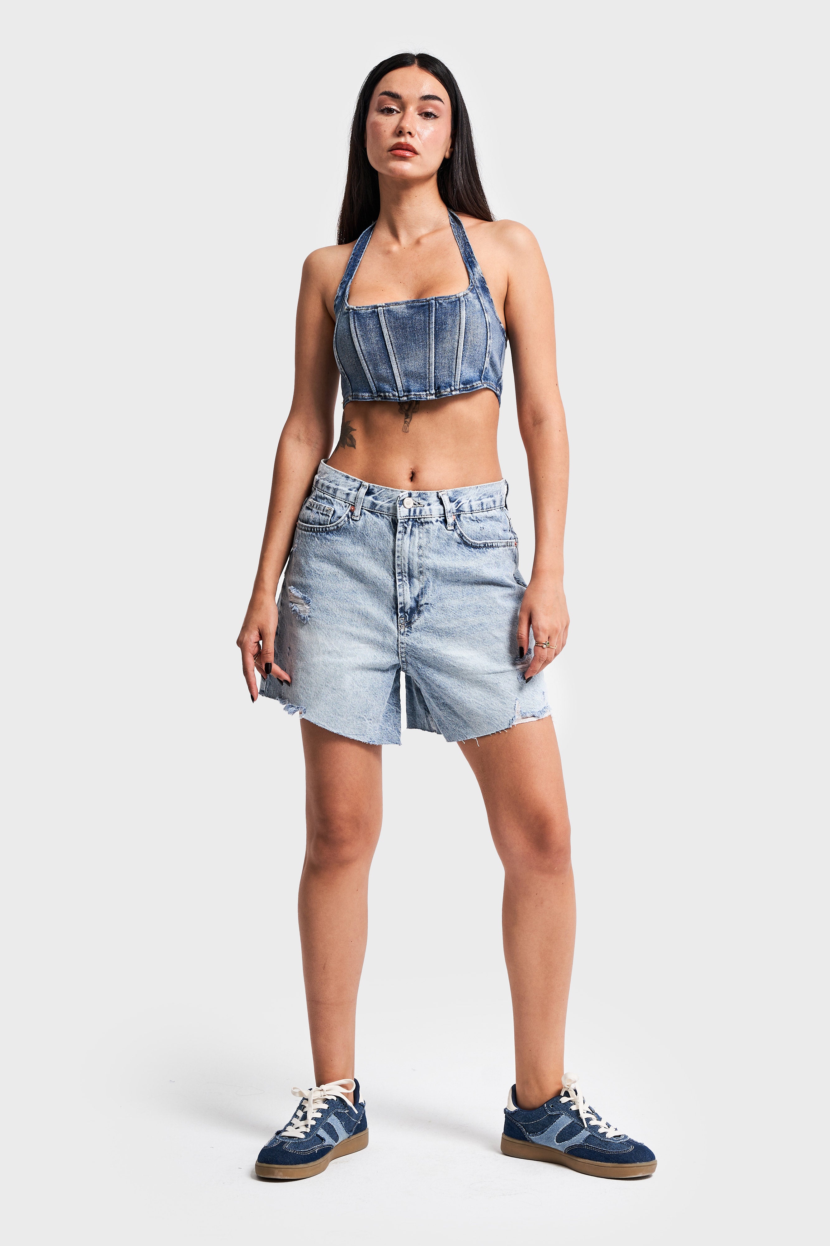 Women's Snow Jeans Color Ripped Detail Straight Fit Denim Shorts