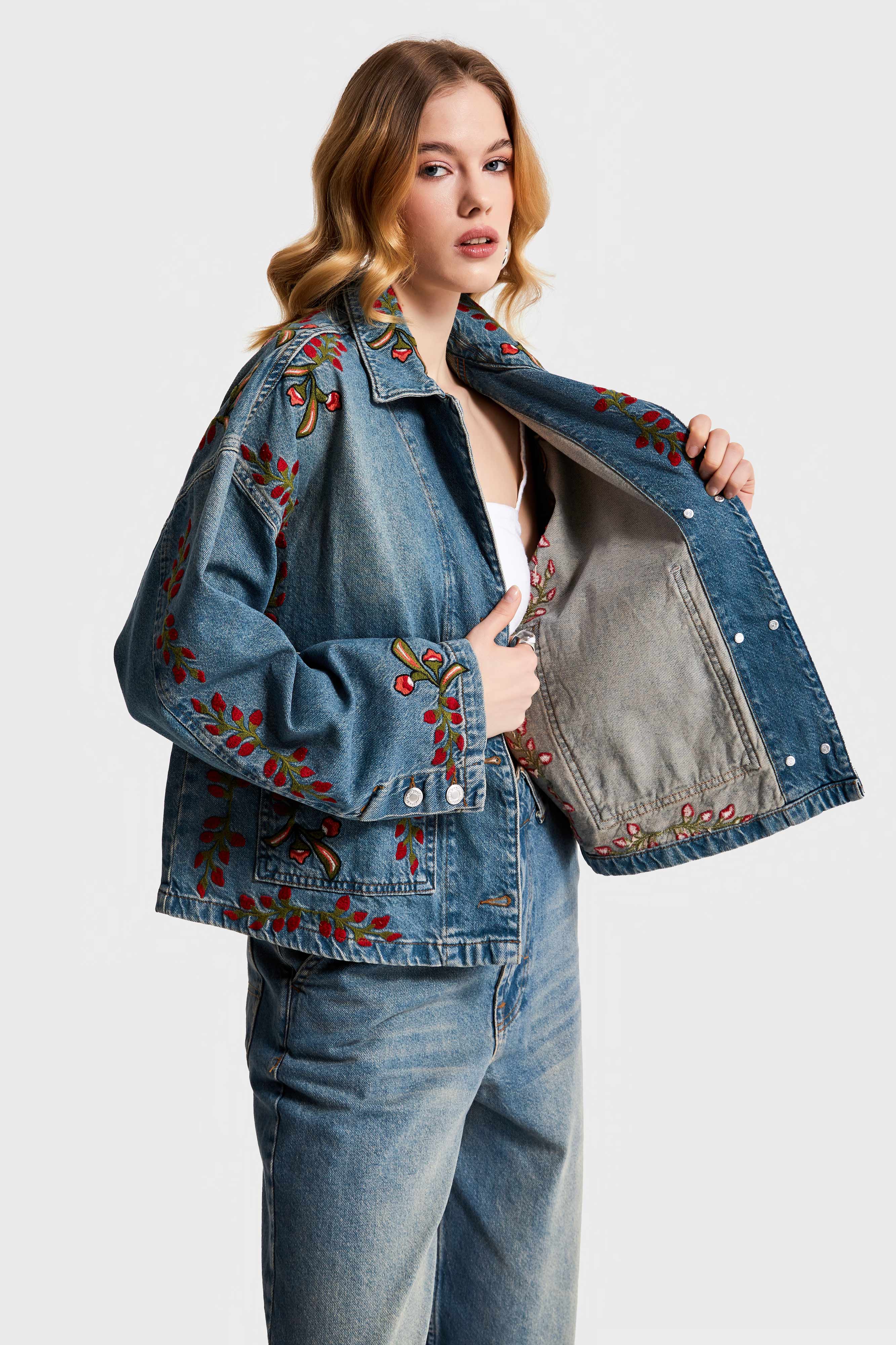 Women's T.Jeans Color 2S566 Floral Embroidered Oversize Design Denim Jacket